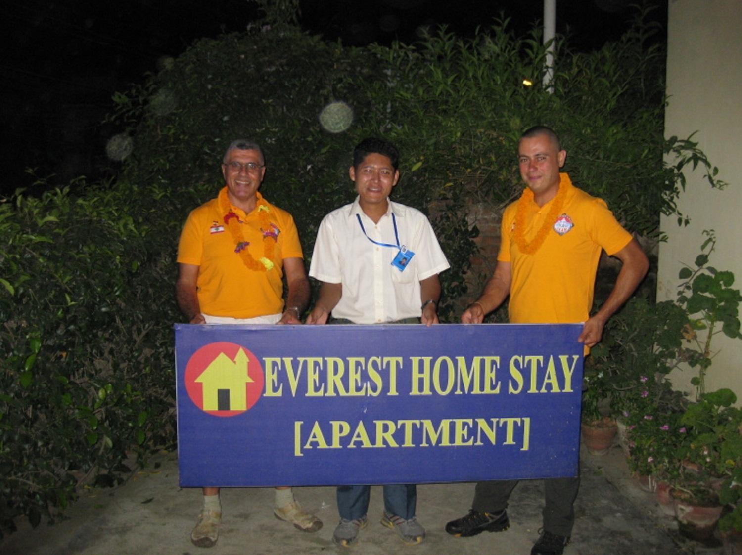 Everest Home Stay Apartment Lalitpur Zewnętrze zdjęcie