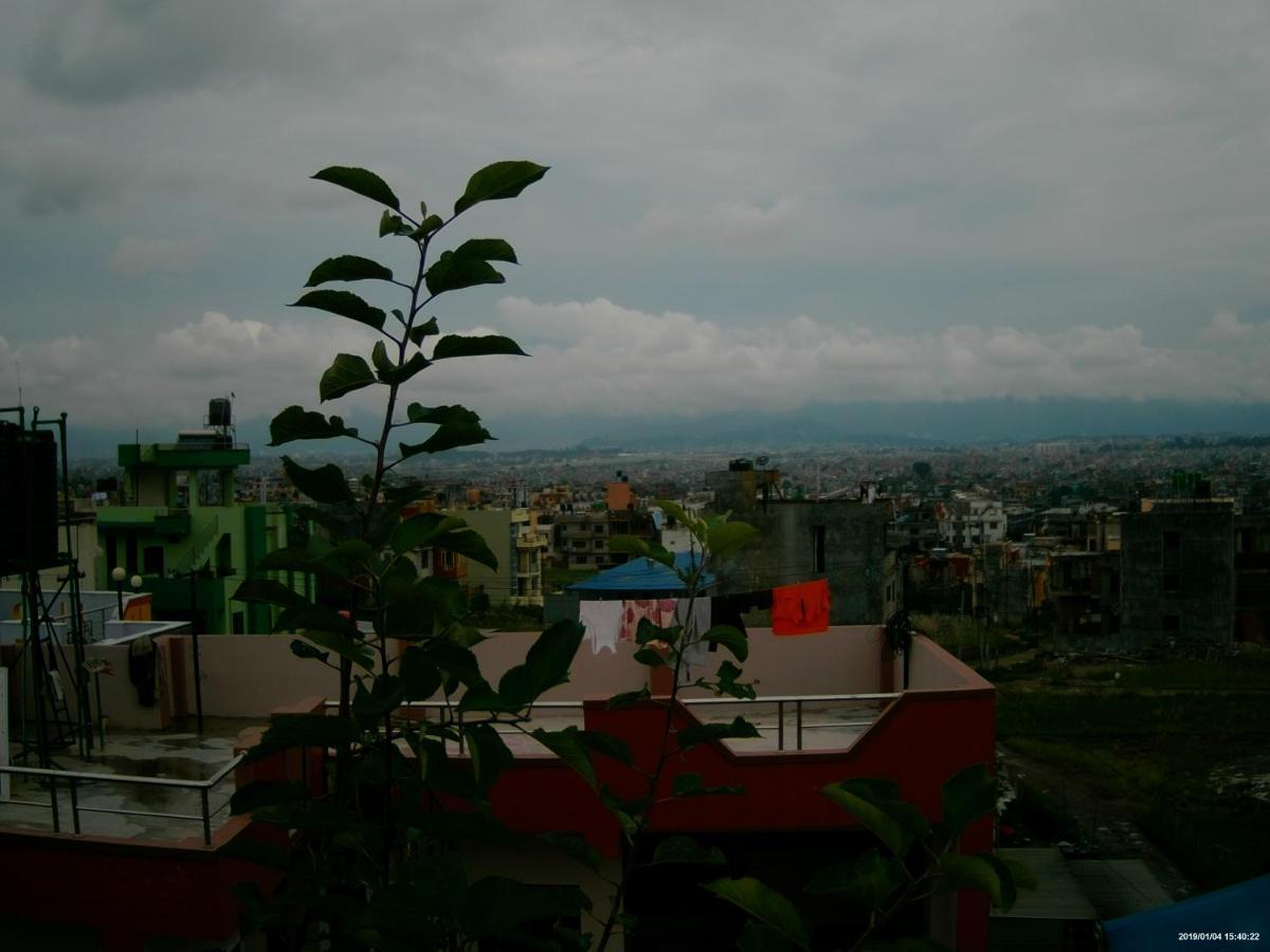 Everest Home Stay Apartment Lalitpur Zewnętrze zdjęcie